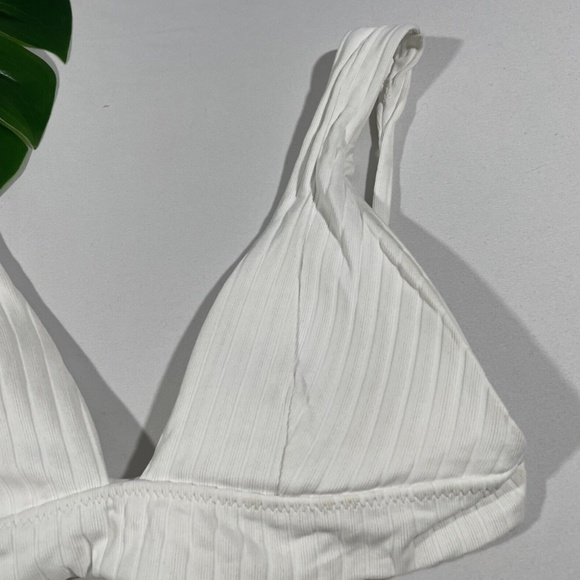 Becca [‎ Small ] Loreto Ribbed Banded Bikini Top in White - Picture 5 of 12